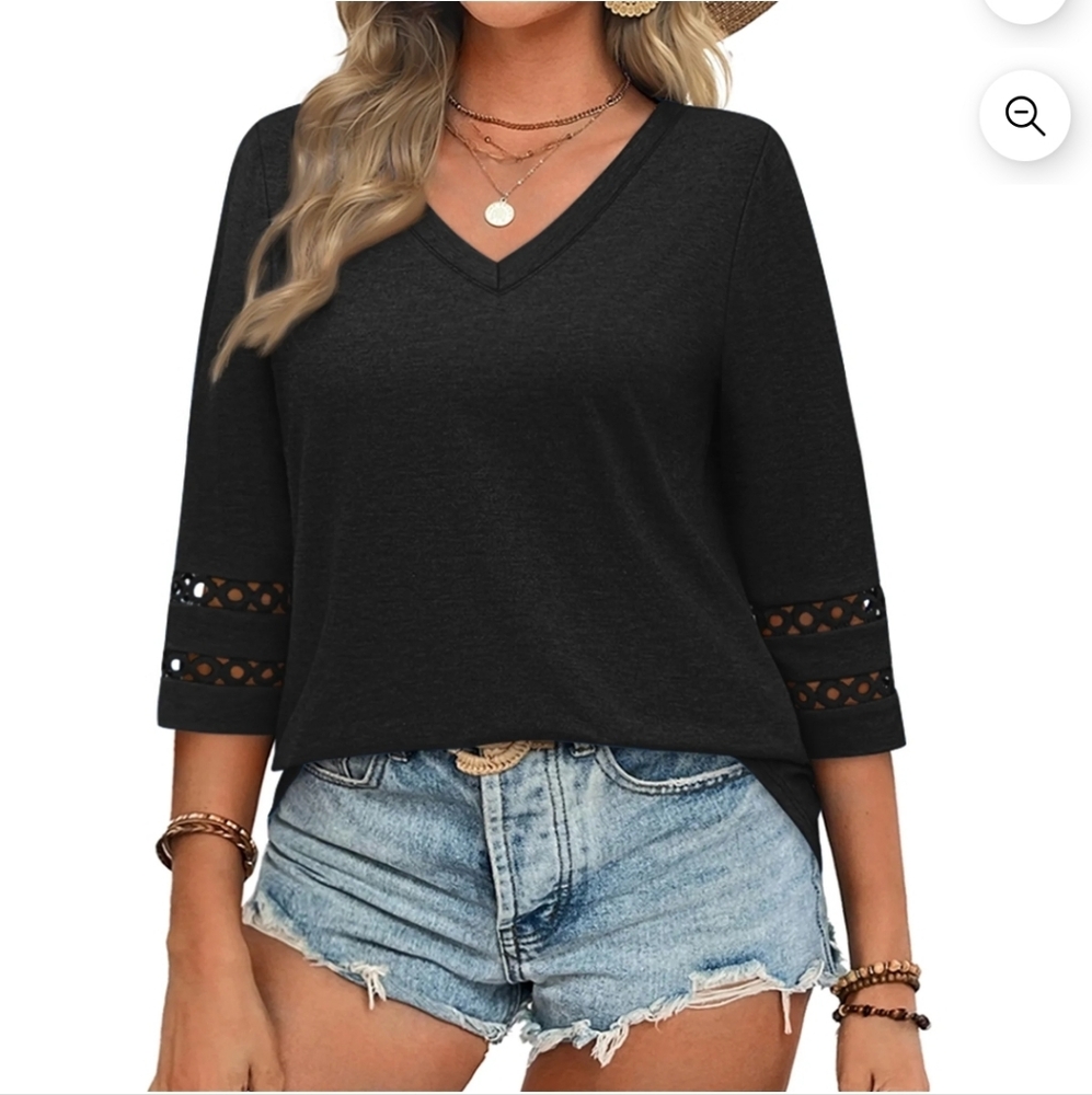 NWT Wellsize Black V-Neck Women's Top XL R36